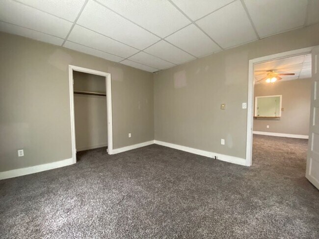 Building Photo - 38-42 E XENIA
