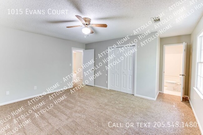 Building Photo - 1015 Evans Ct