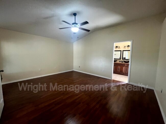 Building Photo - 29731 Morwen Pl