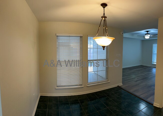 Building Photo - 16128 Monica Dr