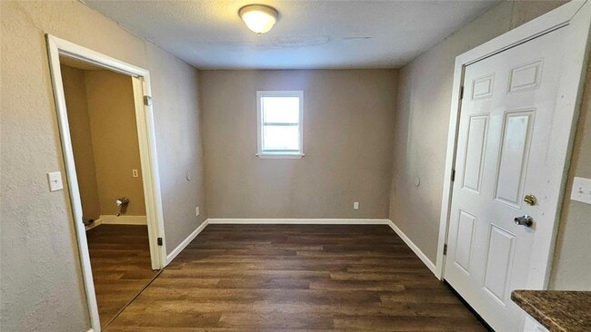 Building Photo - 1505 NE 29th St