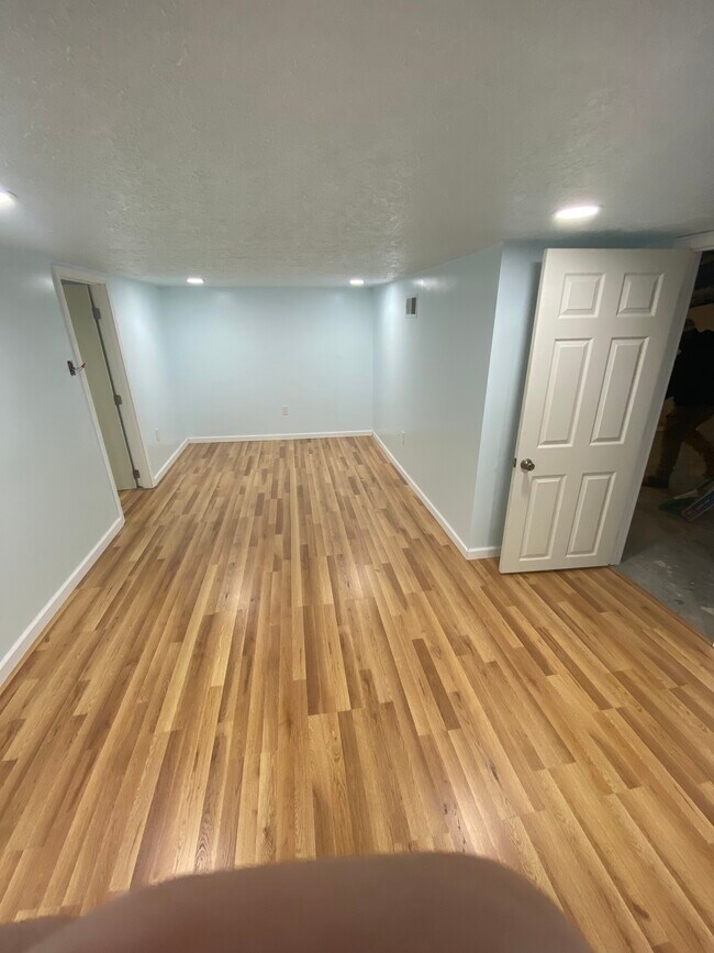 Building Photo - 4012 Henderson Ave