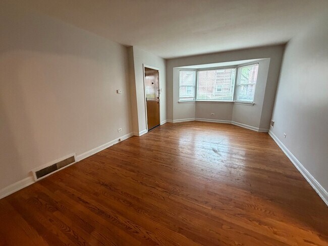 Building Photo - 312 E 83rd St