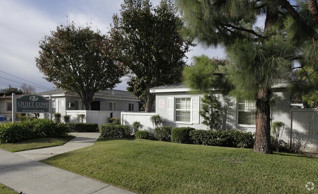 Building Photo - Quiet Cove Apartments