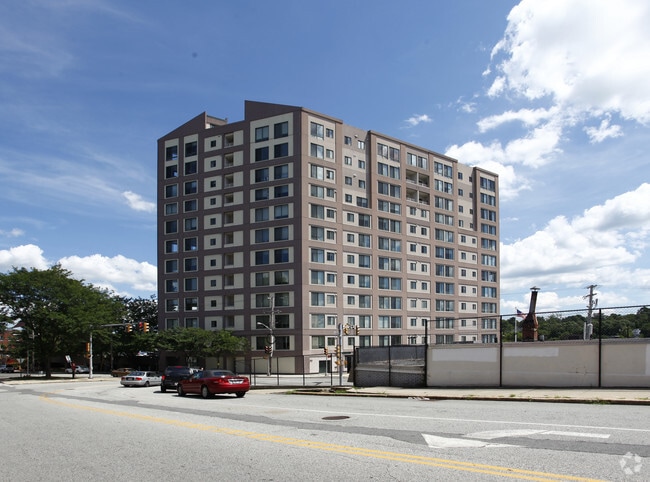 Building Photo - The Bixby