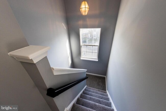 Building Photo - 7685 Duneiden Ln