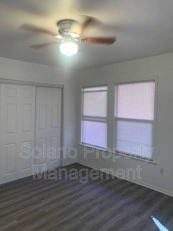 Building Photo - 702 Jackson St