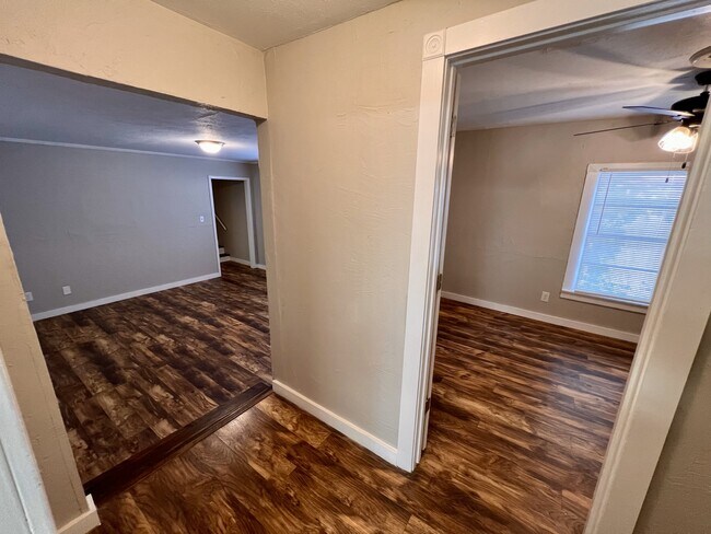 Building Photo - 5638 Curzon Ave