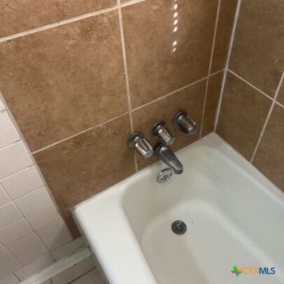 Building Photo - 917 S 13th St