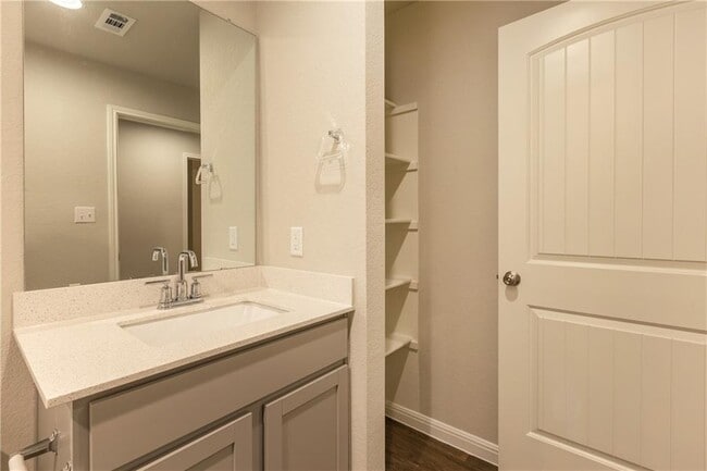 Building Photo - 612 Roaring Fork Ln