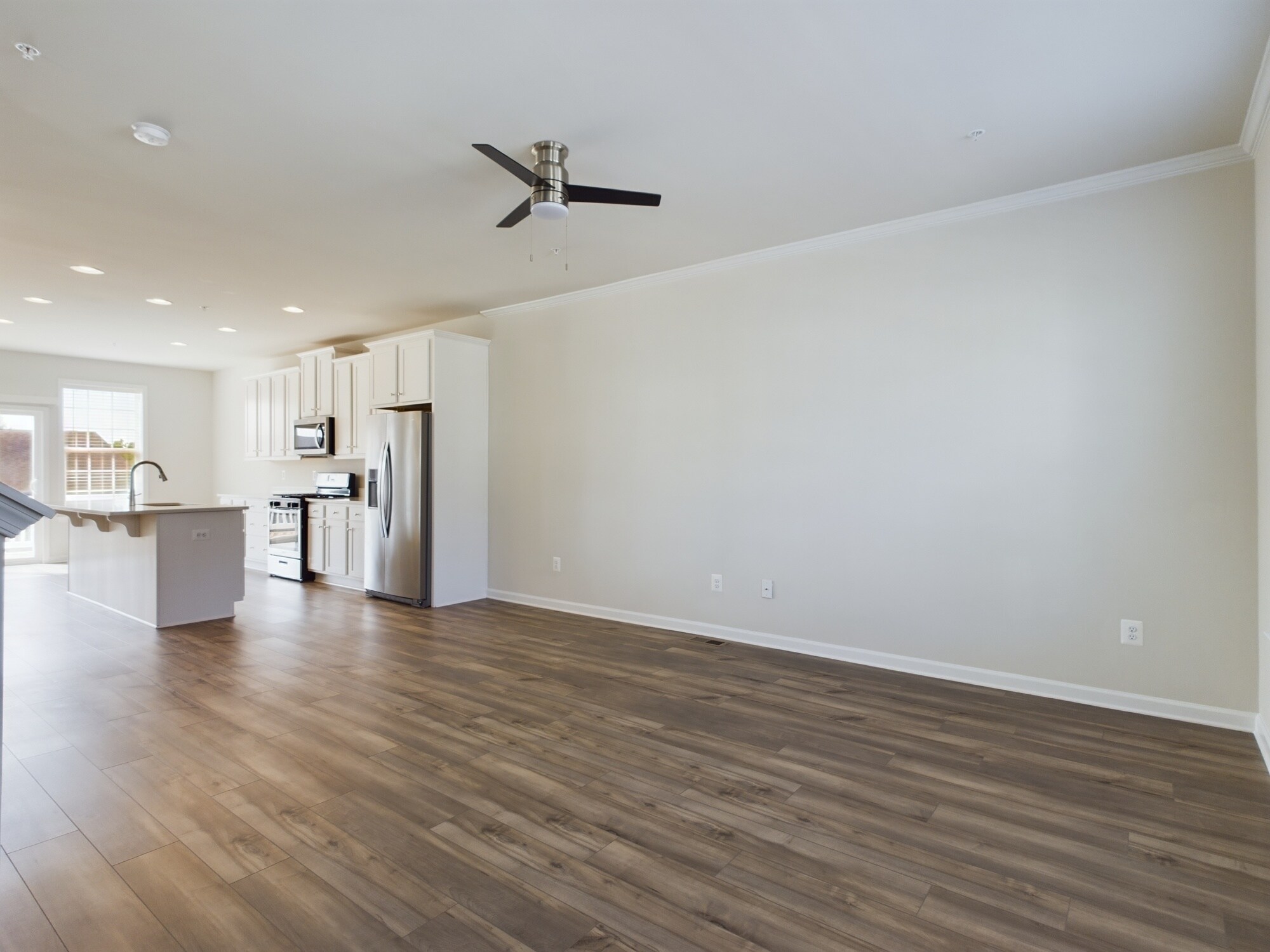 Building Photo - 25 Chester Ct