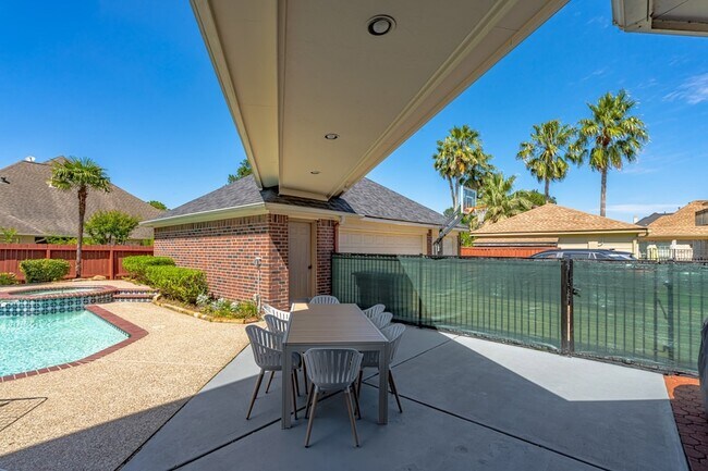 Building Photo - 5103 Mariner's Harbor