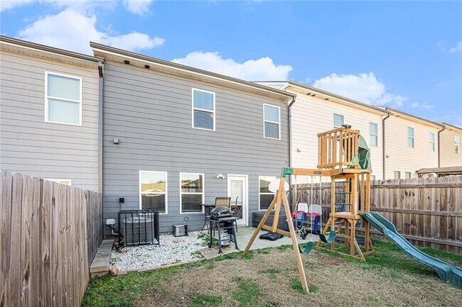 Building Photo - 5526 Donerail St