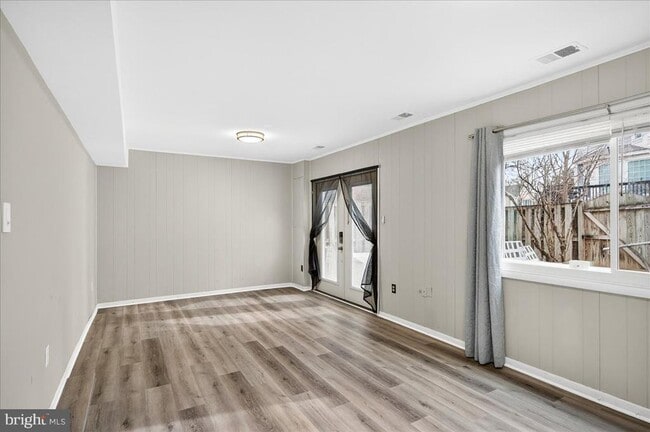 Building Photo - 9518 Miranda Ct