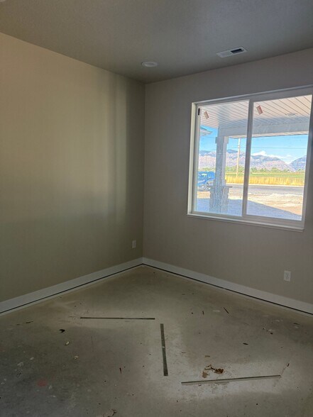 Building Photo - 3071 S 3500 W