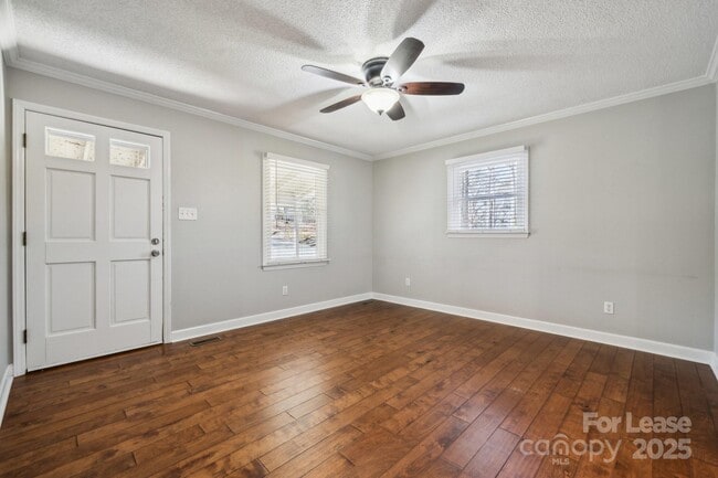 Building Photo - 259 Unionville - Indian Trail Rd W