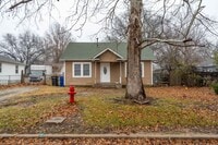 Building Photo - Great Location 2 Bed 1 Bath Home for Rent