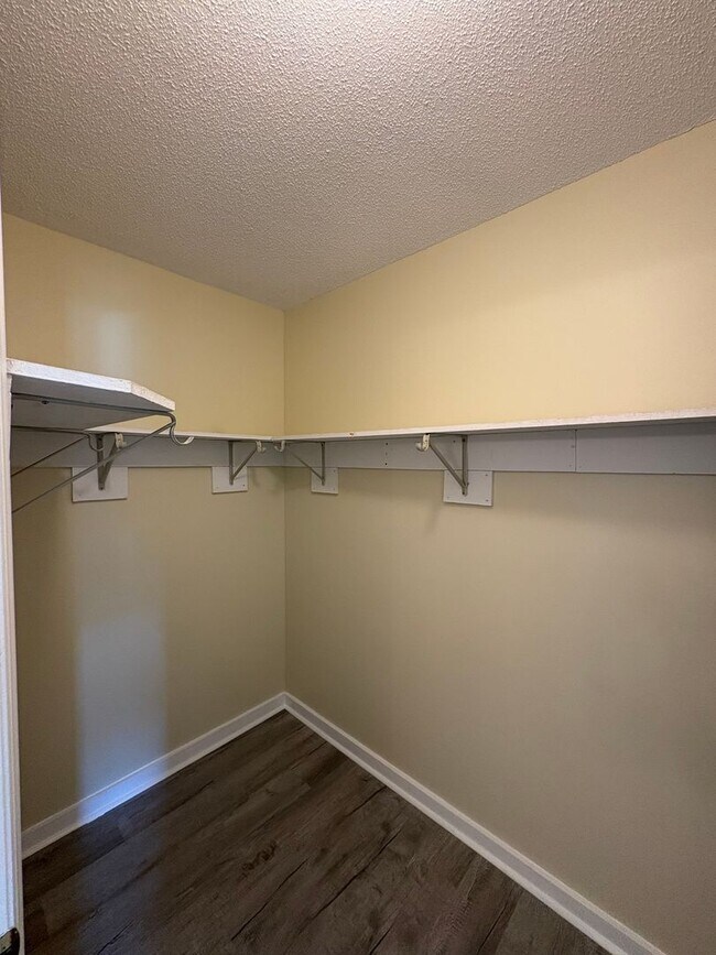 Building Photo - 3706 Dovefield Ct