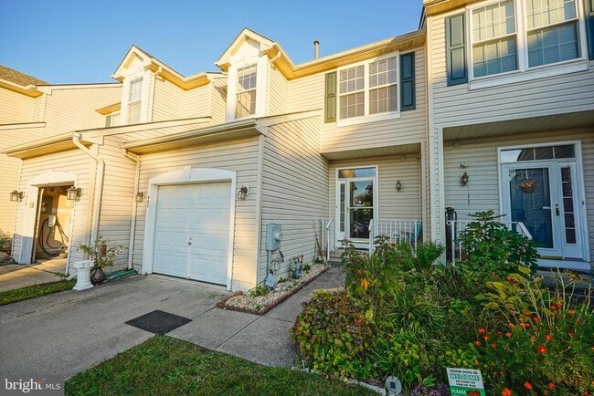 Building Photo - 443 Tuvira Ln