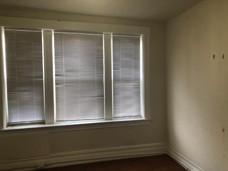 Building Photo - 39 Henry St