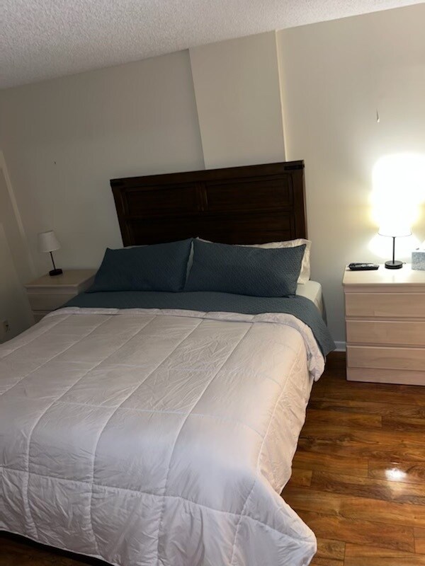 Primary bedroom - 600 Egret Cir
