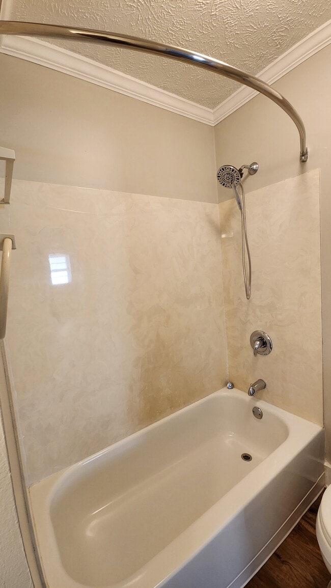 Building Photo - 5930 S New Hope Rd