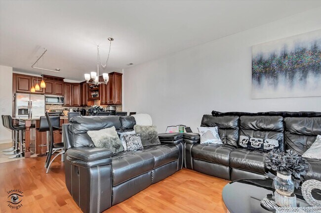 Building Photo - 4330 N Neva Ave