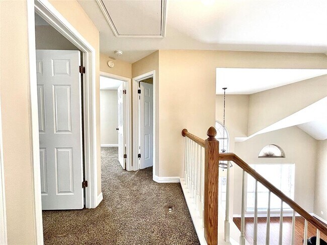 Building Photo - 1106 Briargate Dr