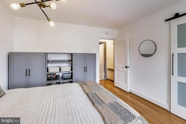 Building Photo - 1766 E Street NE Unit