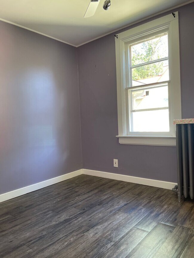 Primary Photo - Five Bedroom Home in Central La Crosse