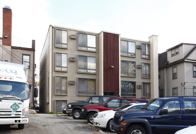 Building Photo - 904 S State St