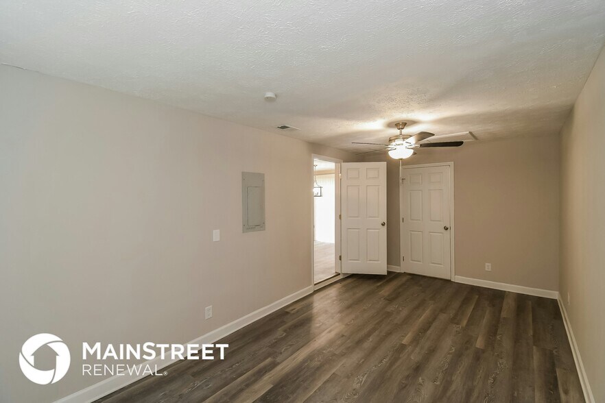 Building Photo - 9904 Moss Side Ln