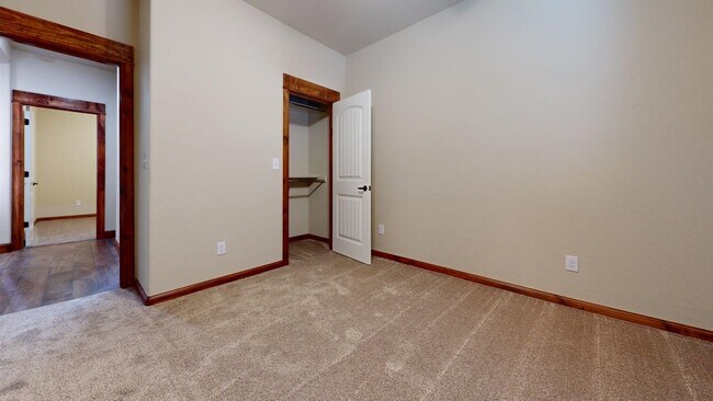 Building Photo - 12832 Sierra Ln
