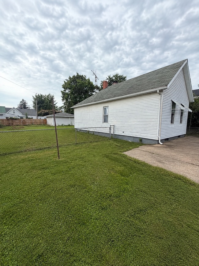Building Photo - 1322 Idaho St
