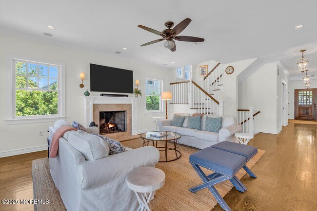 Building Photo - 420 Tuttle Ave