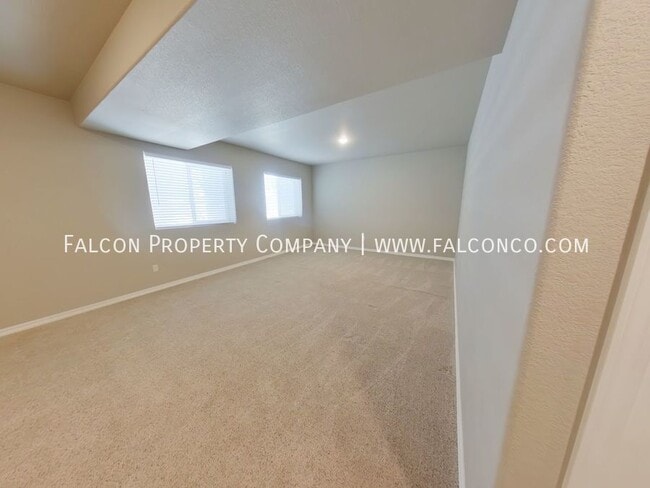 Building Photo - 5822 Thurber Dr