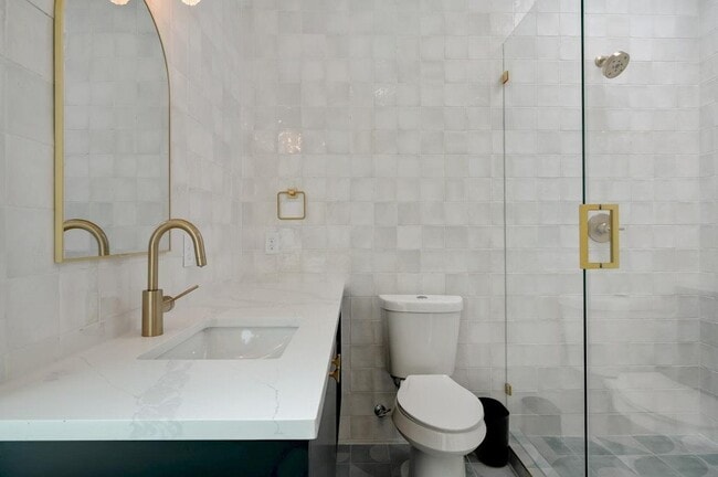 Building Photo - 7809 Woodrow Ave