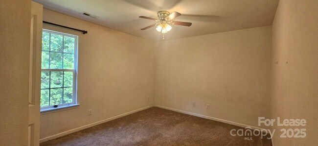 Building Photo - 17130 Cambridge Woods Ct