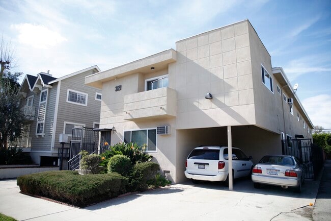 Building Photo - 3121 Bagley Ave