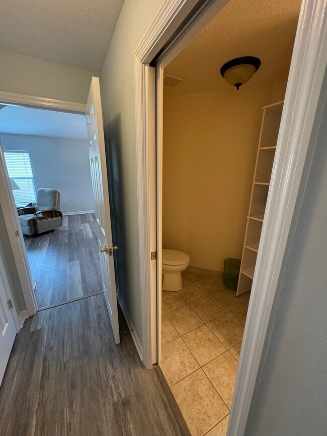 Building Photo - 304 Acadia Dr