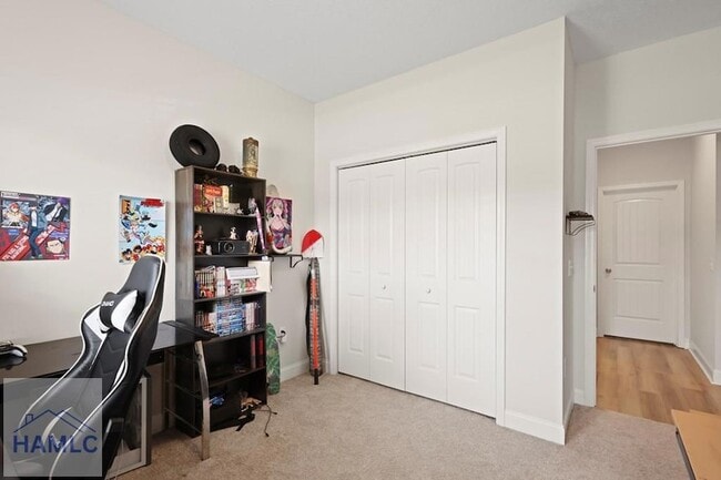 Building Photo - 568 Abode Ave