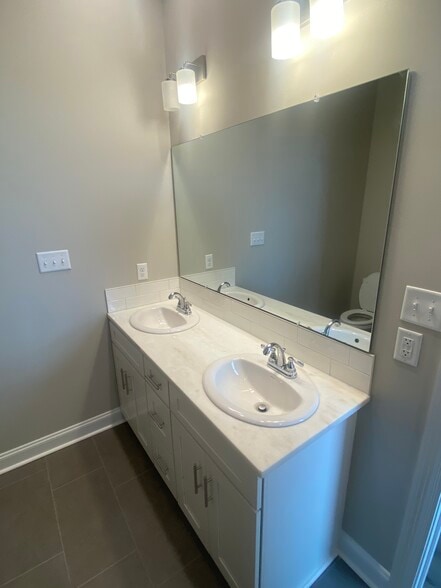 Building Photo - 118 Gadwall Dr