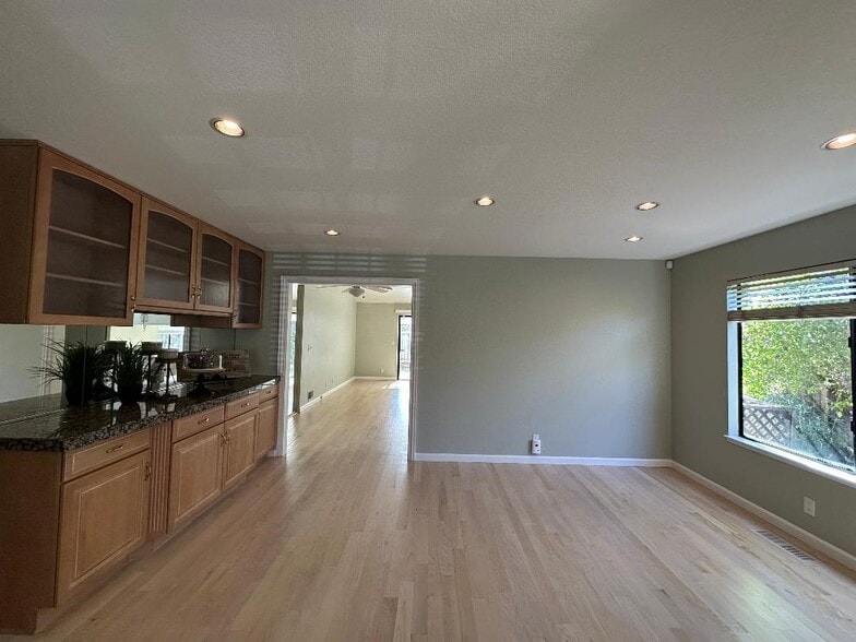 Building Photo - 4331 Montmorency Ct
