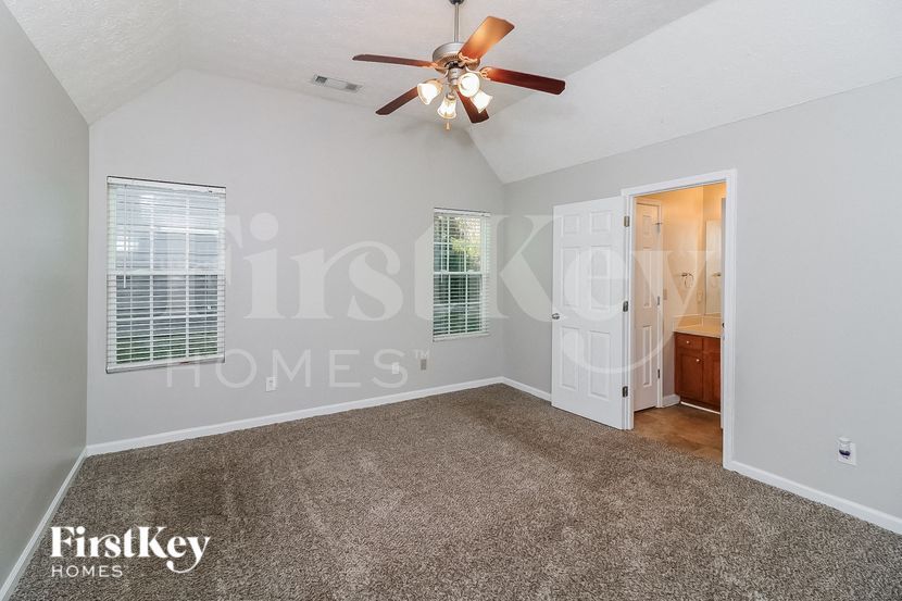 Building Photo - 116 Cobblestone Dr