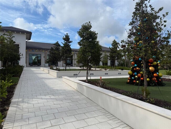 Building Photo - 200 Vistera Blvd