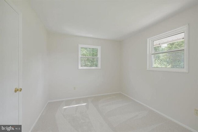 Building Photo - 5004 Eastchester Cir