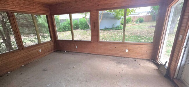 Building Photo - 3312 S Graystone Pl