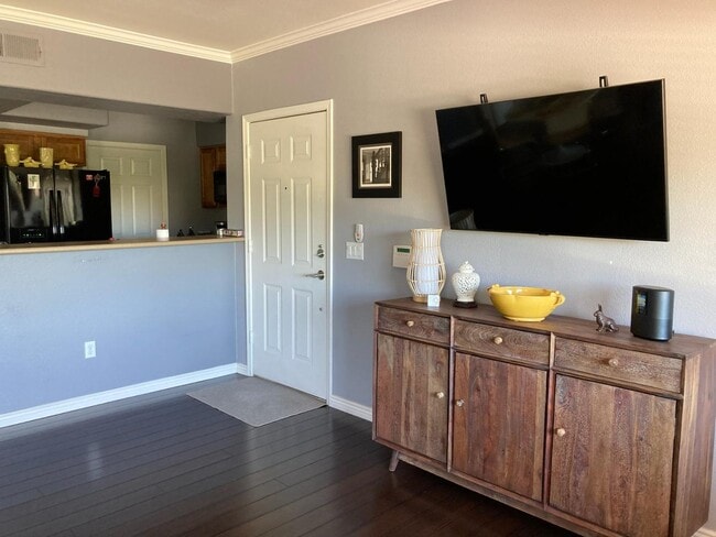 Building Photo - 15095 N Thompson Peak Pkwy