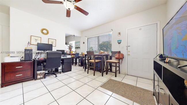 Building Photo - 2499 SW 27th St