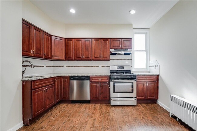 Building Photo - 4 Rademan Pl